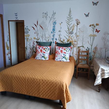 Bed and Breakfast Au Coeur De L'Enclave Moeuvres Exterior foto
