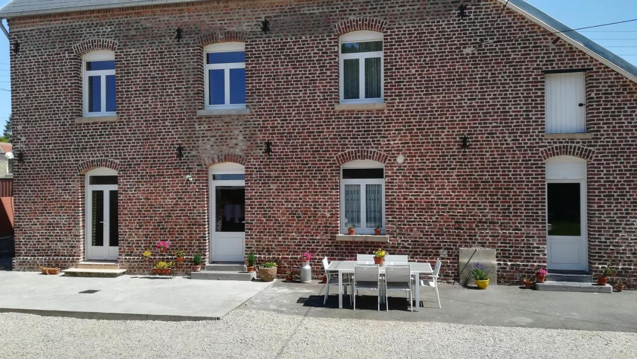 Bed and Breakfast Au Coeur De L'Enclave Moeuvres Exterior foto